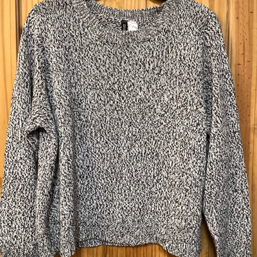 H&M Black and White Knit Sweater